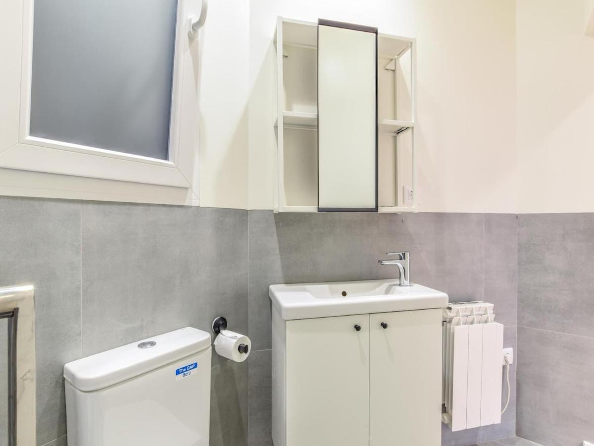Апартаменти Apartamento En Plaza De Canalejas Мадрид Екстер'єр фото
