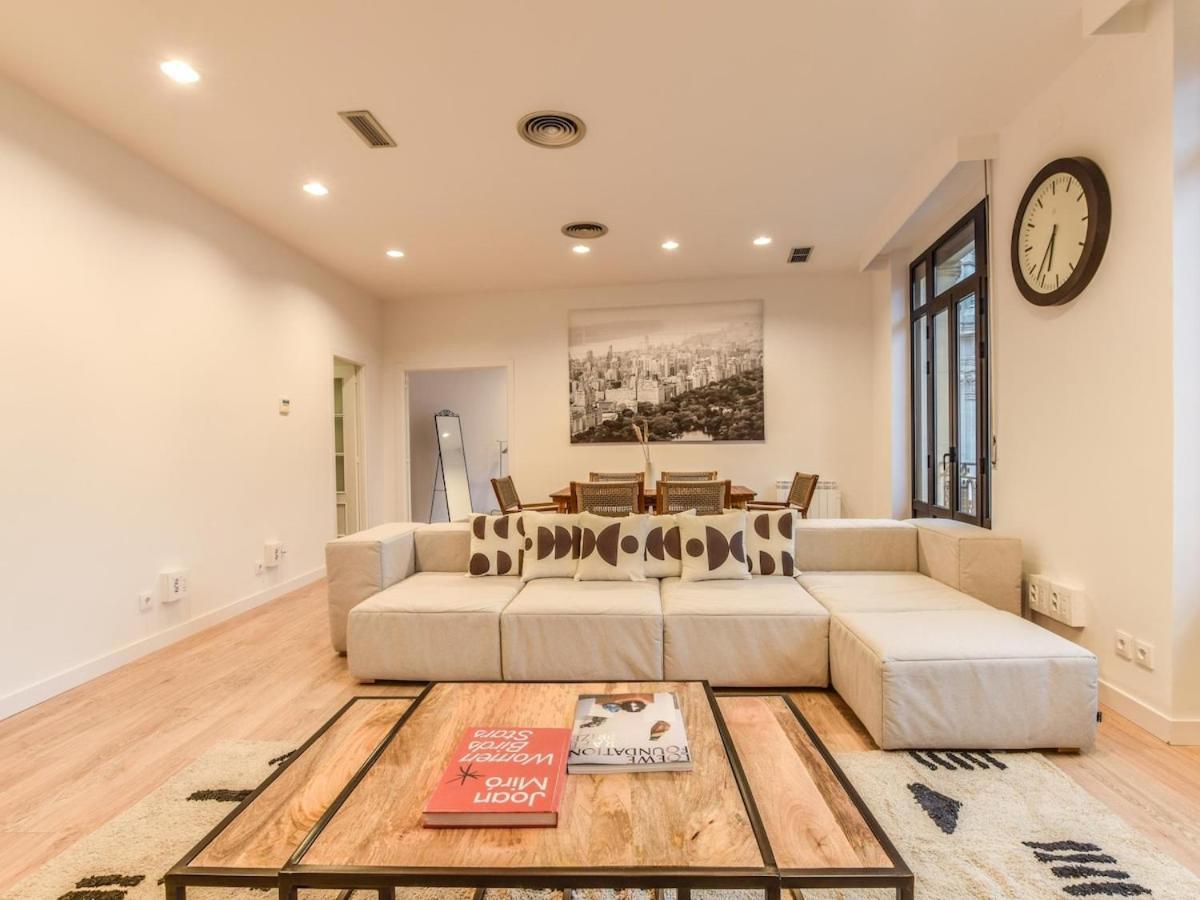 Апартаменти Apartamento En Plaza De Canalejas Мадрид Екстер'єр фото
