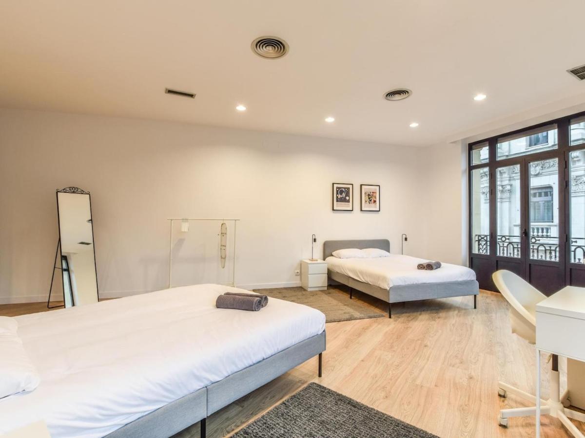 Апартаменти Apartamento En Plaza De Canalejas Мадрид Екстер'єр фото