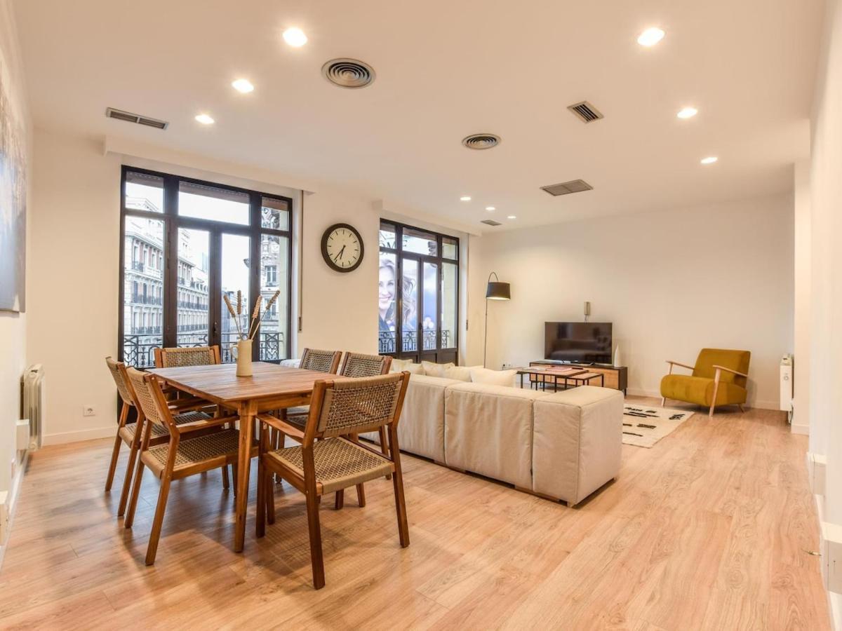 Апартаменти Apartamento En Plaza De Canalejas Мадрид Екстер'єр фото